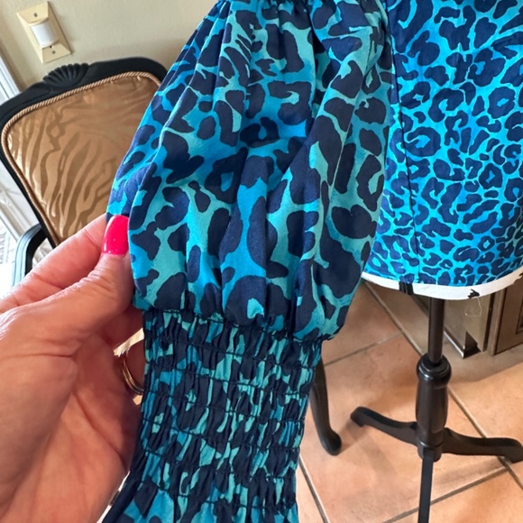 🛍NWT!! Lilly Pulitzer Beatrix Top- Oyster Bay Navy “My Favorite Spot” NWT!!!🛍 - Picture 9 of 14